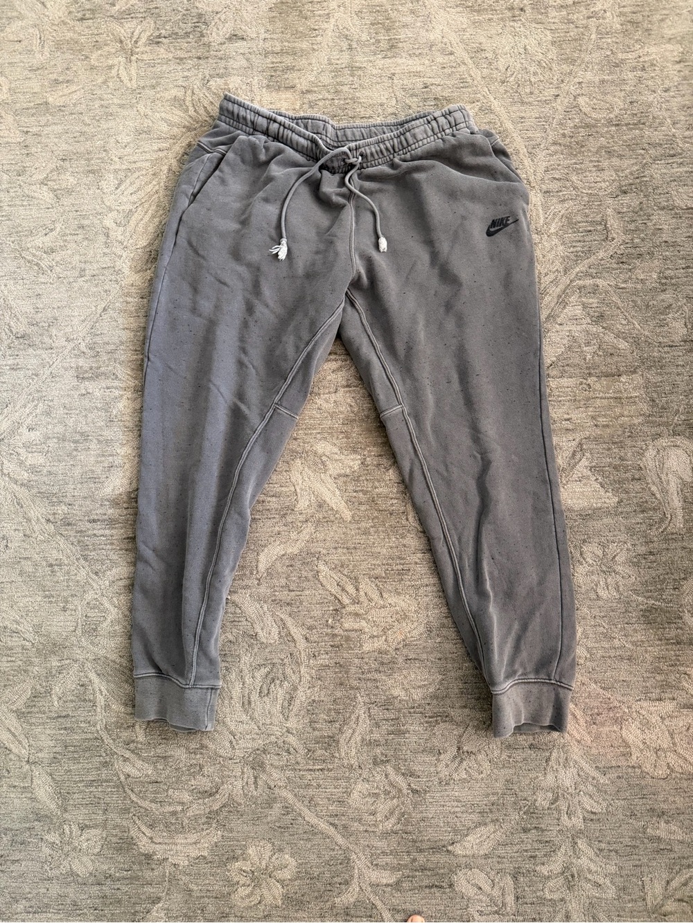 Nike Men’s Gray Drawstring Jogger Bottoms